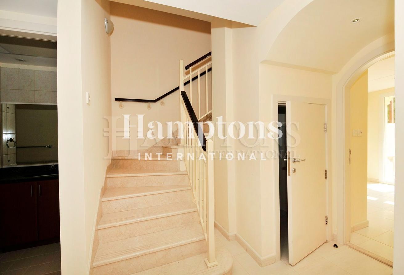 2 Bed Plus Study I Managed By Hamptons photo 6