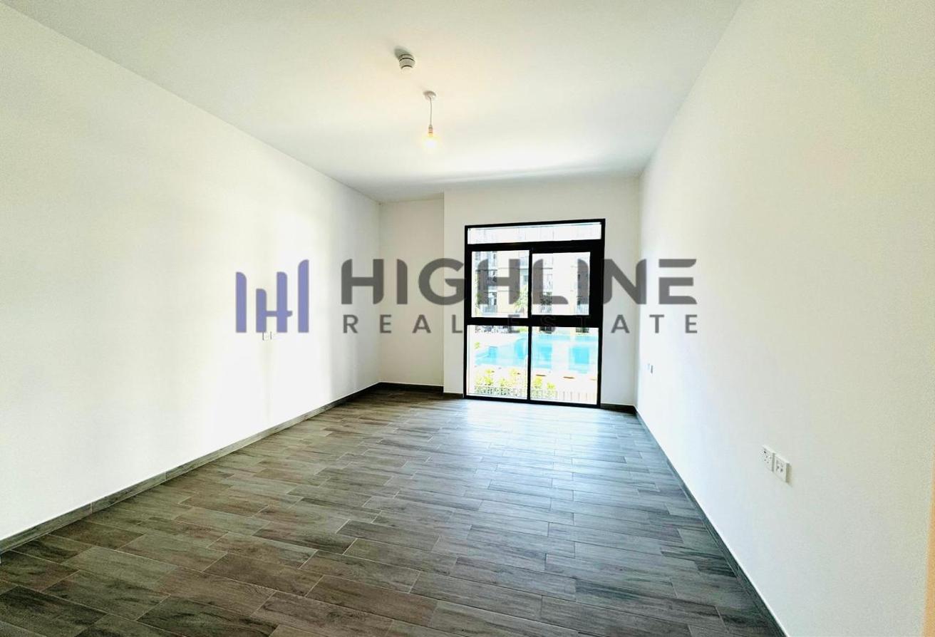 Stunning Pool View | 2 Parking | Best Layout | Clubhouse Amenities photo 3