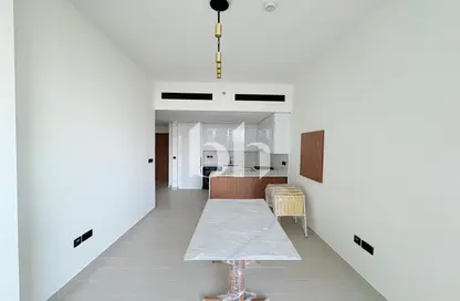 شقة - غرفة نوم - 2 حمامات للبيع في بن غاطي عنبر - منطقة 11 - قرية جميرا الدائرية - دبي شقة - غرفة نوم - 2 حمامات للبيع في بن غاطي عنبر - منطقة 11 - قرية جميرا الدائرية - دبي