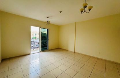 Apartment - Studio - 1 for rent in Building IC1-EMR-16 - Emirates Cluster - International City - Dubai
