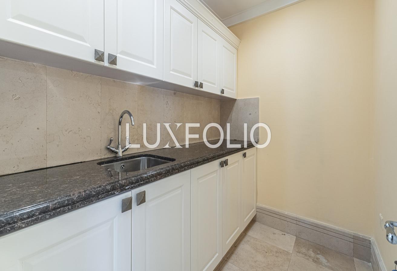 Private Pool | Bills Included | Vacant Soon photo 22
