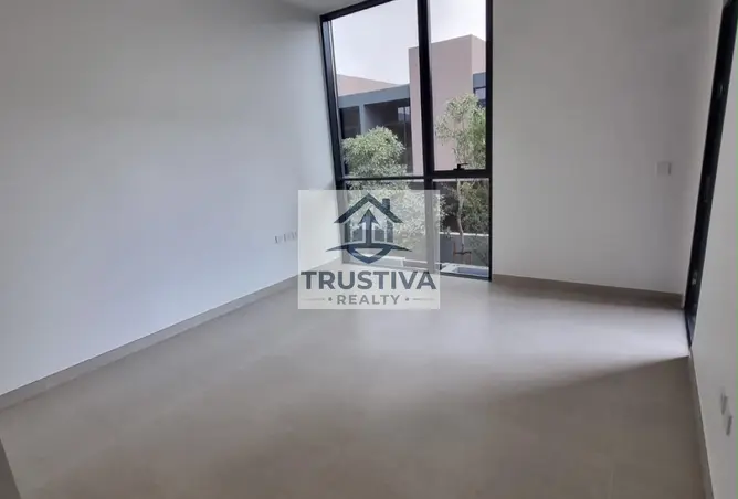 141909117 - Property Image 3