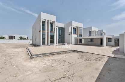 Villa - 5 - 6 for sale in Nad Al Dhabi - Al Jubail Island - Abu Dhabi