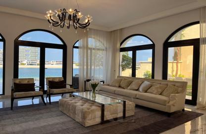Villa - 4 - 5 for rent in Garden Homes Frond E - Garden Homes - Palm Jumeirah - Dubai Villa - 4 - 5 for rent in Garden Homes Frond E - Garden Homes - Palm Jumeirah - Dubai