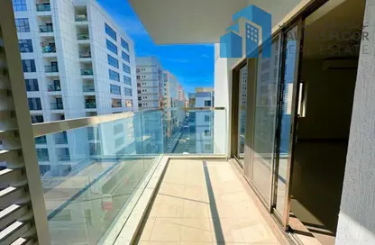Apartment - 3 Bedrooms - 3 Bathrooms for rent in Dar Al Buteen 1 - Al Muraqqabat - Deira - Dubai