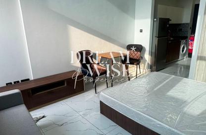 Apartment - Studio - 1 Bathroom for rent in The Gate - Masdar City - Abu Dhabi