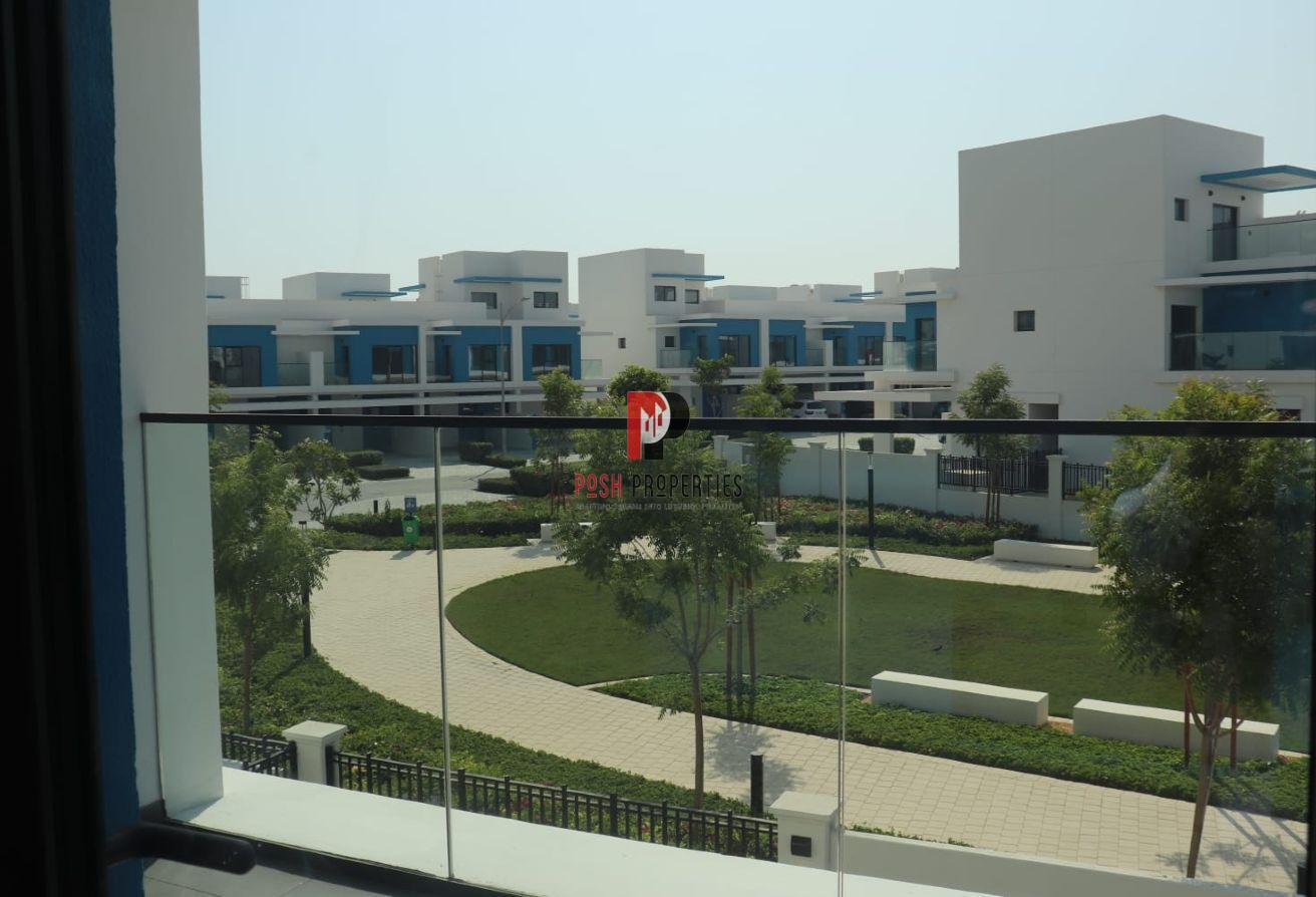 Park Front | Single Row | Ready to move photo 12