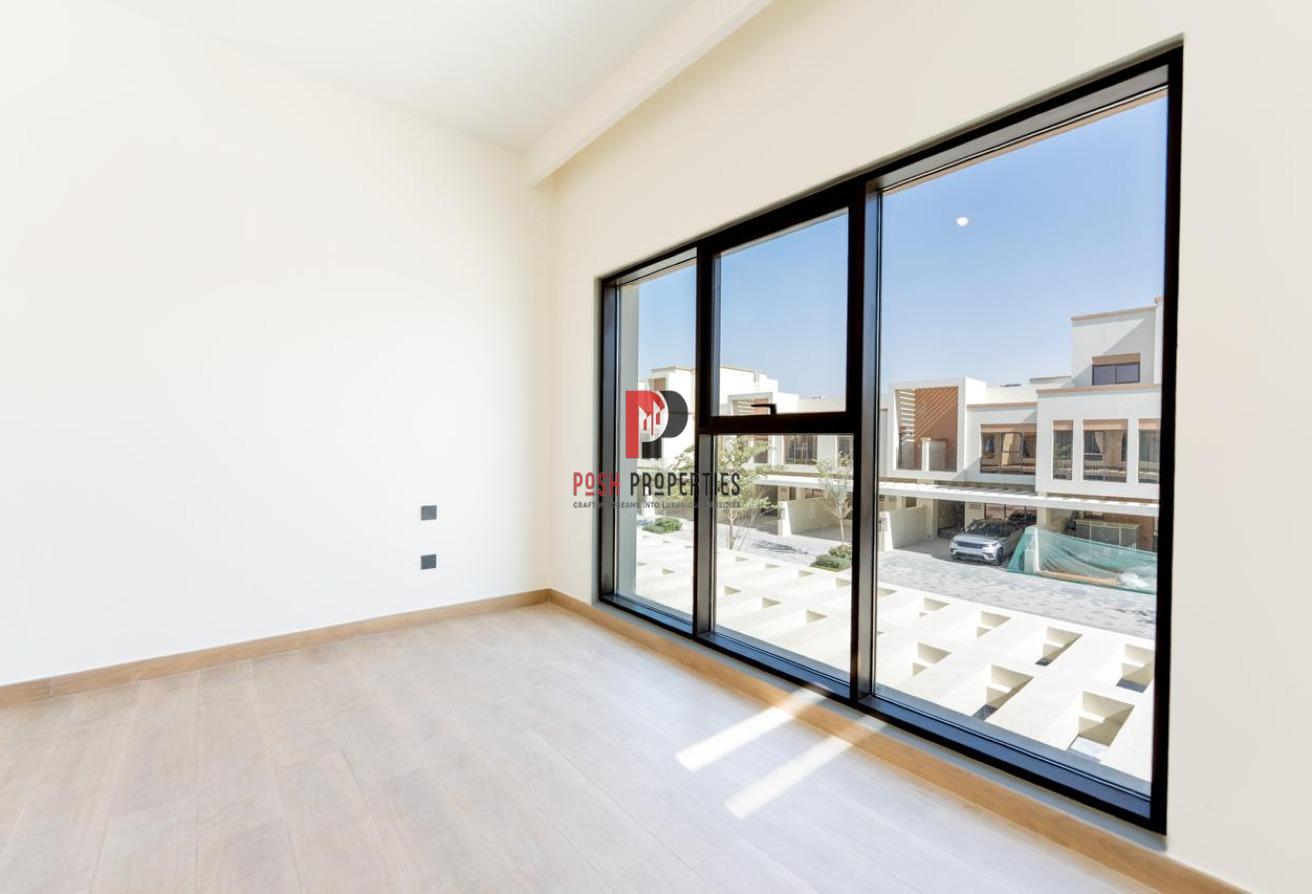 Park Front | Single Row | Ready to move photo 17