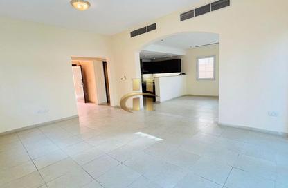 Villa - 2 Bedrooms - 3 Bathrooms for rent in Block M - District 16 - Jumeirah Village Circle - Dubai