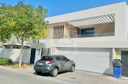Villa - 5 Bedrooms - 7+ Bathrooms for rent in West Yas - Yas Island - Abu Dhabi