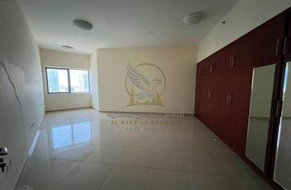 Apartment - 2 Bedrooms - 3 Bathrooms for rent in Al Khan 9 building - Al Khan - Sharjah