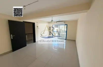 Apartment - 2 Bedrooms - 1 Bathroom for rent in Crown Palace Hotel - Al Rashidiya 1 - Al Rashidiya - Ajman