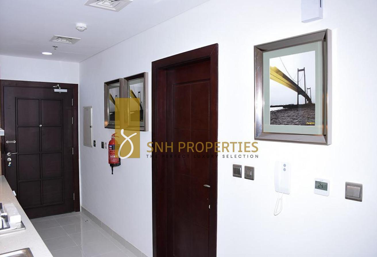 POOL VIEW | READY TO MOVE IN | FULLY FURNISHED photo 9