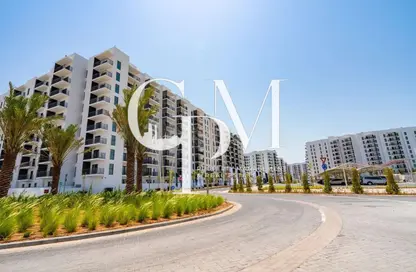 Apartment - 2 Bedrooms - 3 Bathrooms for rent in Waters Edge - Yas Island - Abu Dhabi