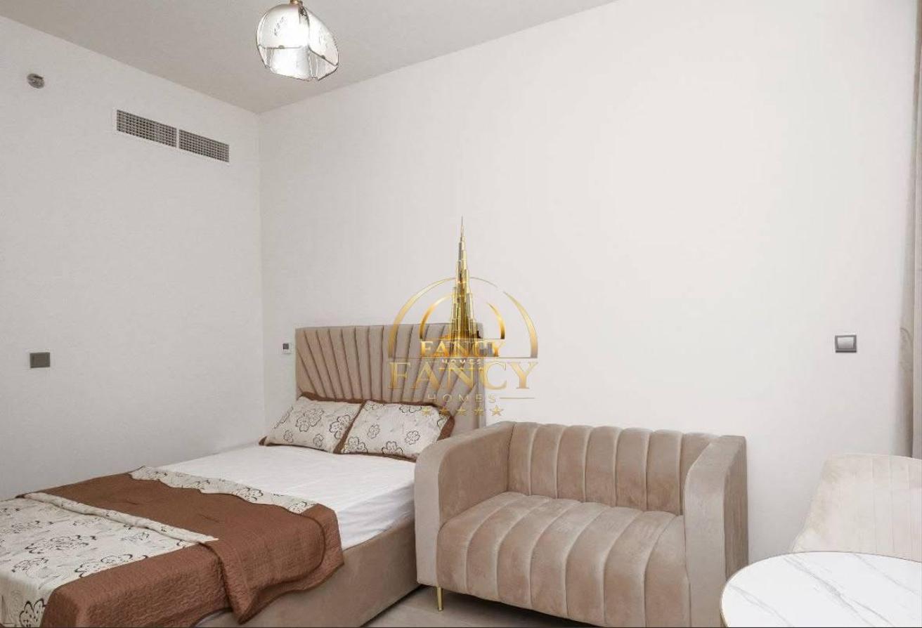 Furnished | All Bills Included | Multiple Cheques photo 3
