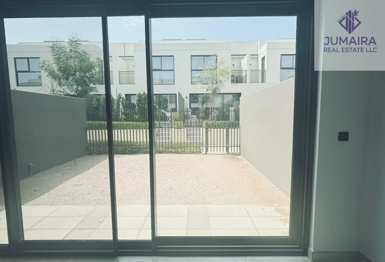 ELEGANT Partial Sea View VILA ,Near Beach 2BR+maid