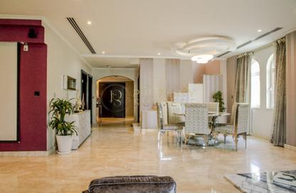 Villa - 4 Bedrooms - 5 Bathrooms for rent in District 3 - Jumeirah Park - Dubai