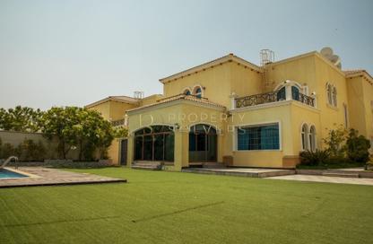 Villa - 4 Bedrooms - 5 Bathrooms for rent in District 3 - Jumeirah Park - Dubai