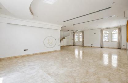 Villa - 4 - 5 for rent in District 3 - Jumeirah Park - Dubai