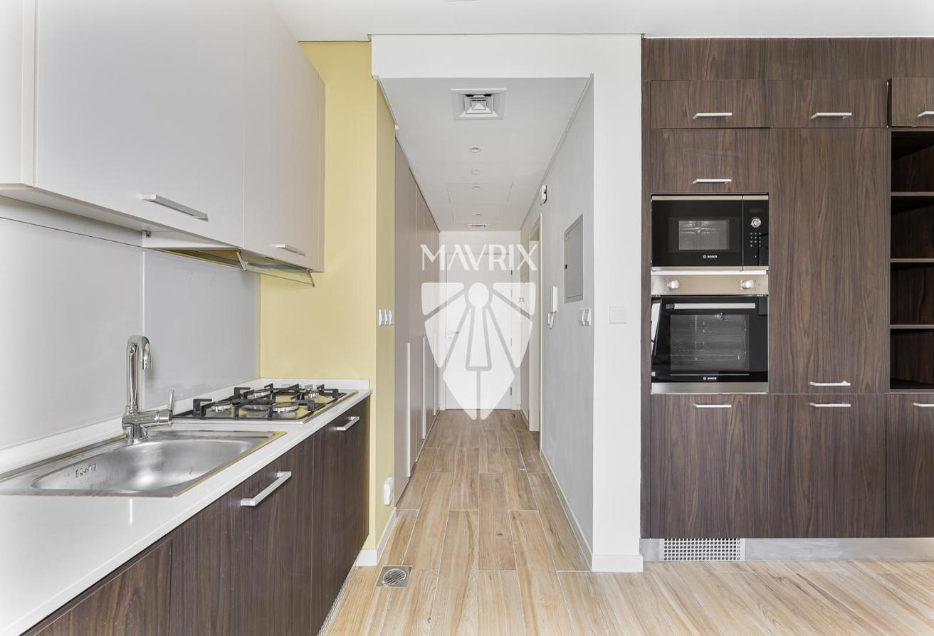 Spacious Layout | Available Now | Multiple Cheques photo 8