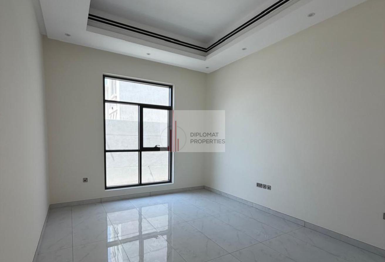 UPGRADED ONE |7 BEDROOM +MAID|PRIVATE POOL|MAJLIS photo 17