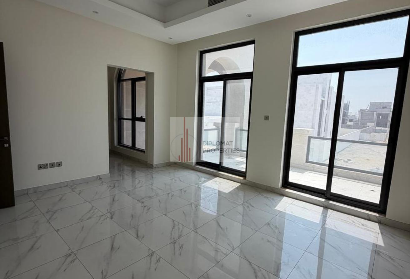 UPGRADED ONE |7 BEDROOM +MAID|PRIVATE POOL|MAJLIS photo 13