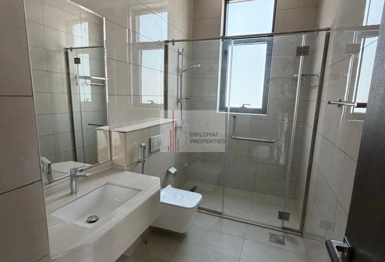 UPGRADED ONE |7 BEDROOM +MAID|PRIVATE POOL|MAJLIS photo 16