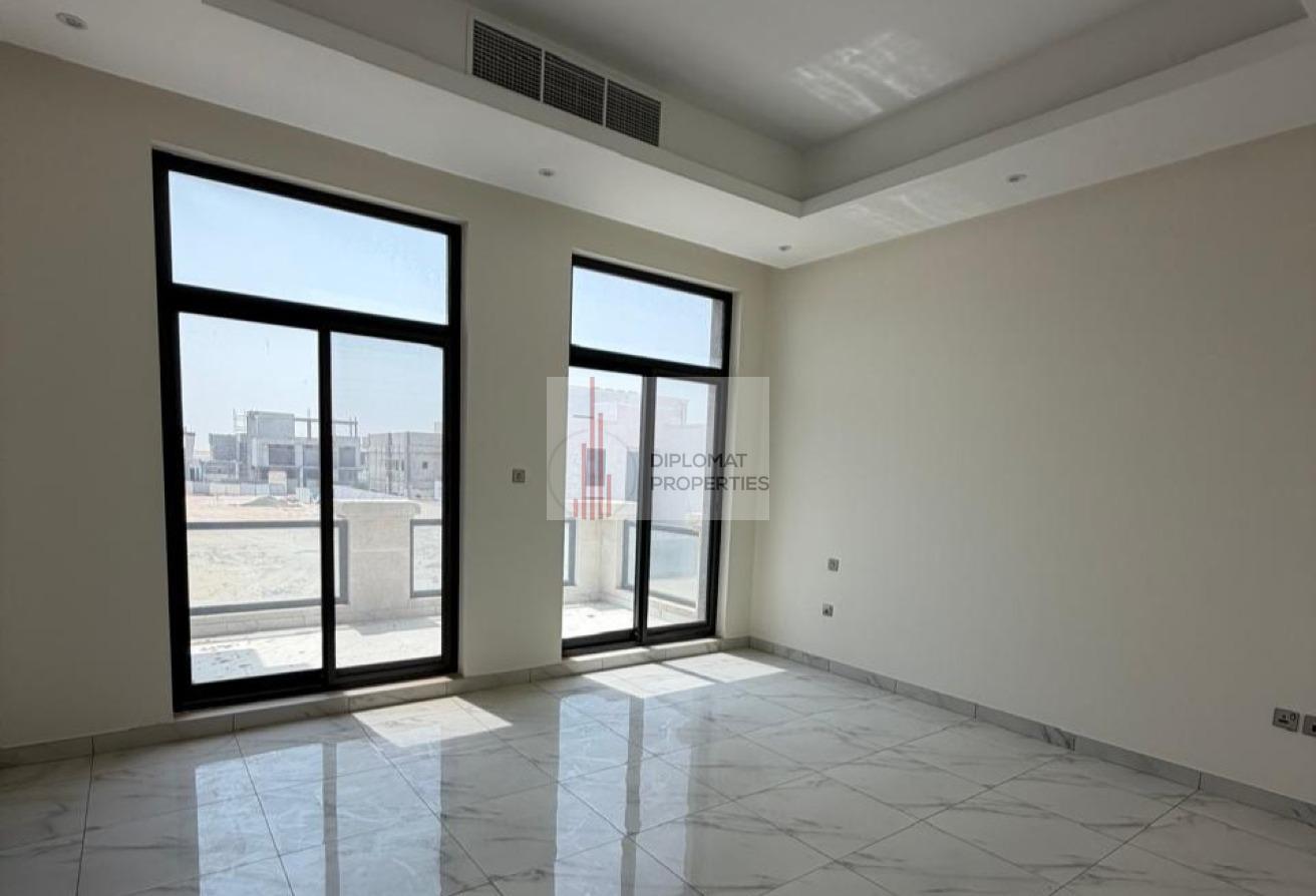 UPGRADED ONE |7 BEDROOM +MAID|PRIVATE POOL|MAJLIS photo 9
