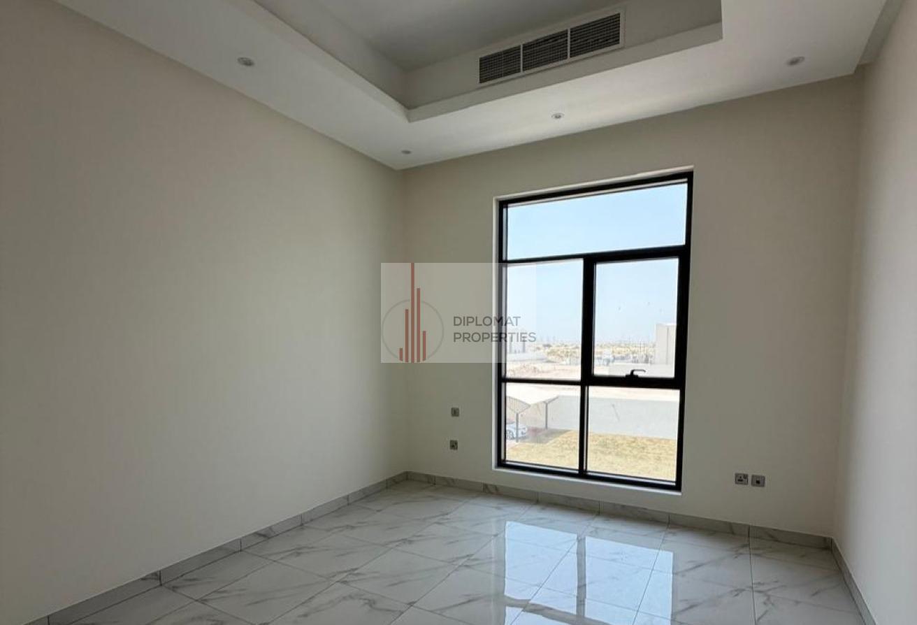 UPGRADED ONE |7 BEDROOM +MAID|PRIVATE POOL|MAJLIS photo 8