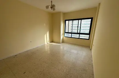 Apartment - 3 Bedrooms - 3 Bathrooms for rent in Thuraya Al Majaz Building - Al Majaz 3 - Al Majaz - Sharjah