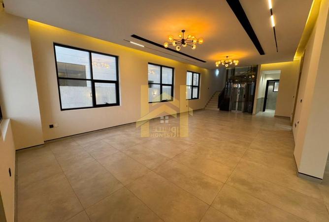 130652685 - Property Image 2