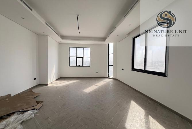 57792599 - Property Image 3