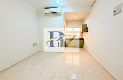 Apartment - Studio - 1 for rent in Fire Station Road - Muwaileh - Sharjah Apartment - Studio - 1 for rent in Fire Station Road - Muwaileh - Sharjah
