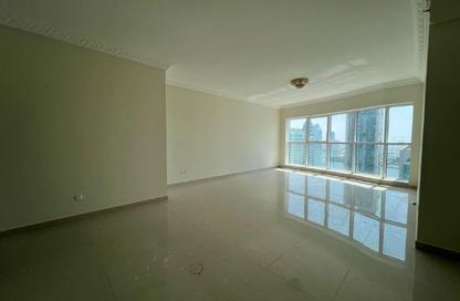 Apartment - 3 Bedrooms - 5 Bathrooms for rent in Al Majaz 1 - Al Majaz - Sharjah