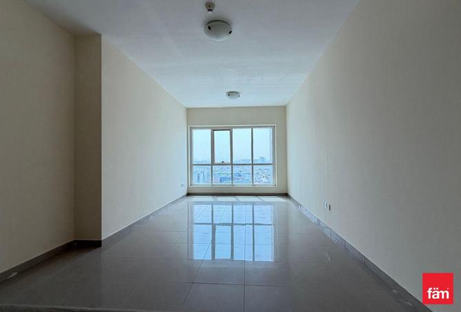 63270148 - Property Main Image