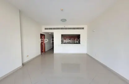 Apartment - 1 Bedroom - 2 Bathrooms for sale in Hub Canal 2 - Hub-Golf Towers - Dubai Sports City - Dubai Apartment - 1 Bedroom - 2 Bathrooms for sale in Hub Canal 2 - Hub-Golf Towers - Dubai Sports City - Dubai