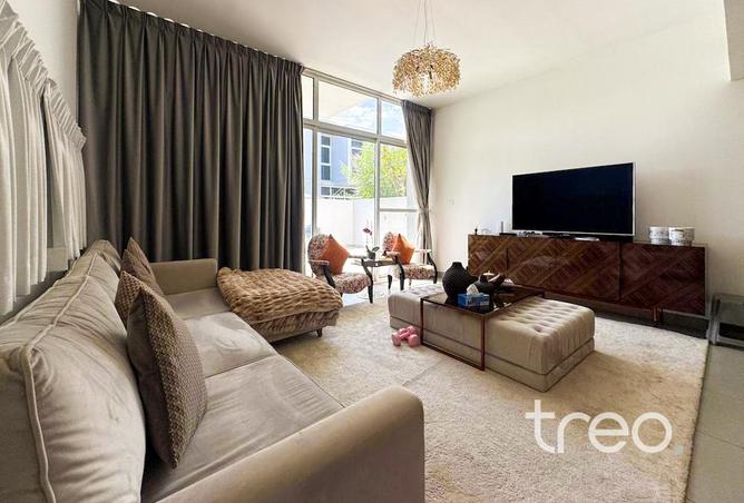 77774812 - Property Image 3