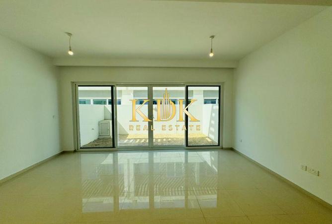 63642268 - Property Image 2