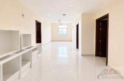 Apartment - 1 Bedroom - 2 Bathrooms for rent in Muwaileh 29 Building - Muwaileh - Sharjah