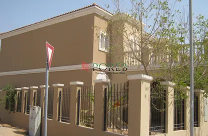 فيلا - 3 غرف نوم - 4 حمامات للايجار في نخيل تاونهاوس - الضاحية 12 - قرية جميرا الدائرية - دبي