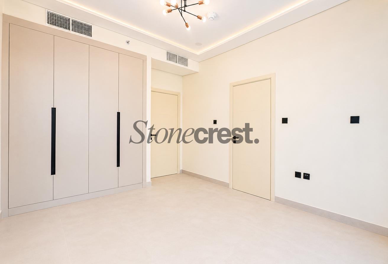 Vacant | Furnished | Smart Home | Close to Metro photo 14