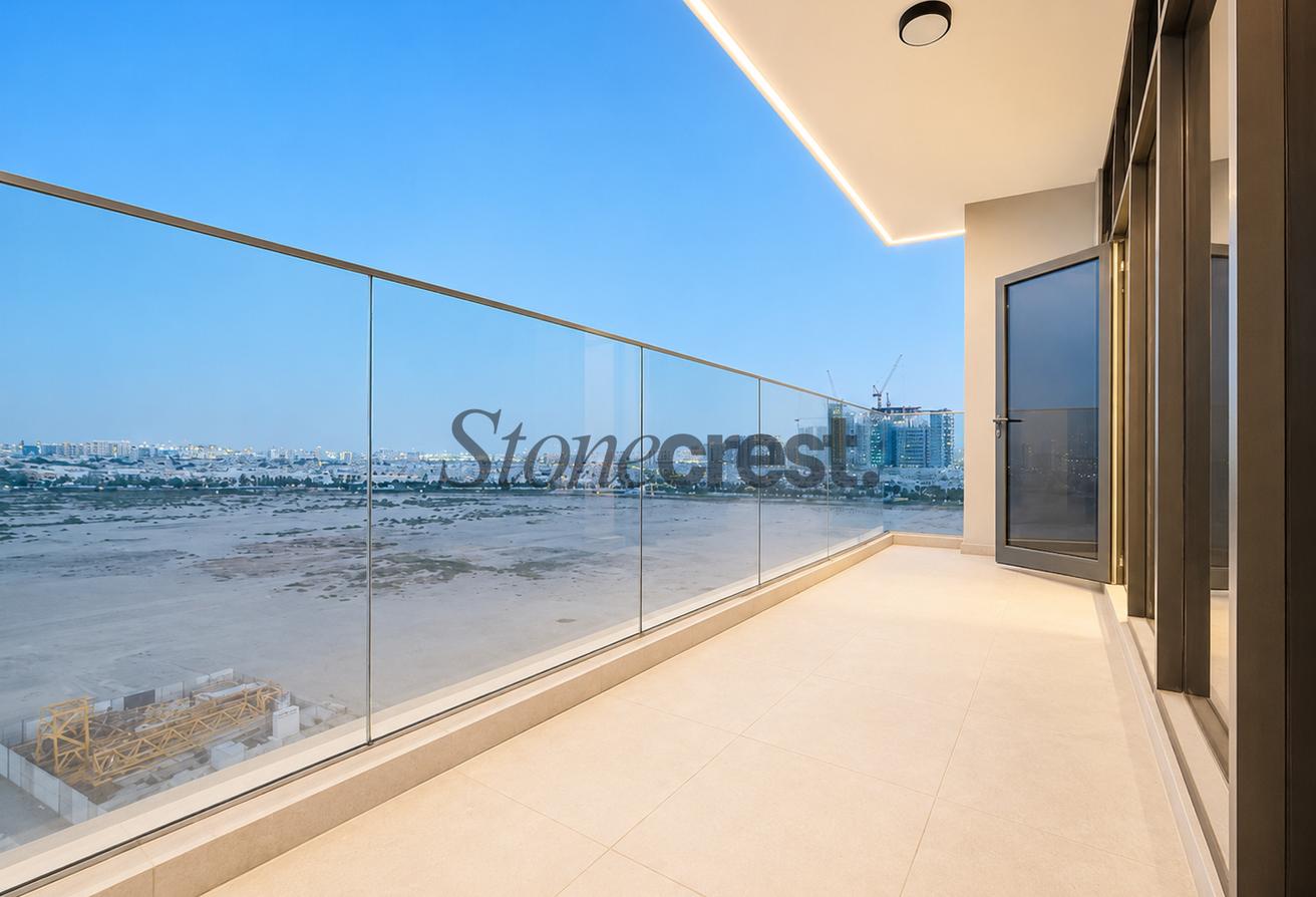 Vacant | Furnished | Smart Home | Close to Metro photo 5