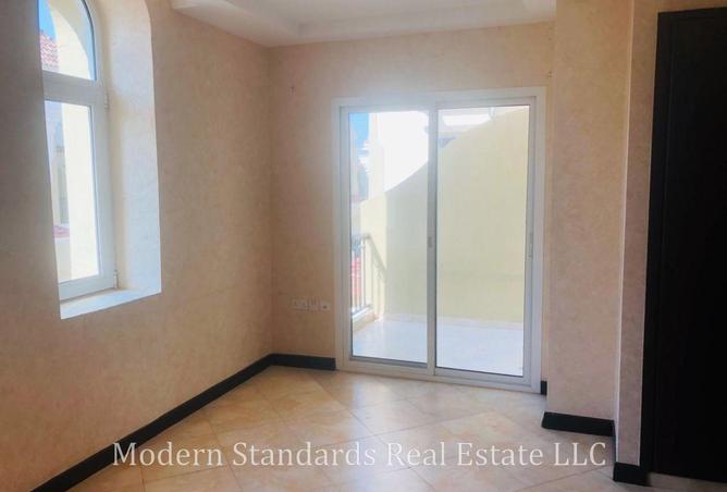 71122324 - Property Image 3