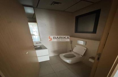 Apartment - 1 Bedroom - 2 Bathrooms for rent in Regina Tower - District 12 - Jumeirah Village Circle - Dubai