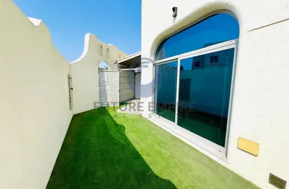 فيلا - 4 غرف نوم - 5 حمامات للايجار في فيلات القرهود - منطقة القرهود - دبي