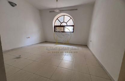 Apartment - 4 - 5 for rent in Al Qulaya'ah - Al Sharq - Sharjah Apartment - 4 - 5 for rent in Al Qulaya'ah - Al Sharq - Sharjah