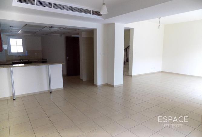 62873227 - Property Image 3