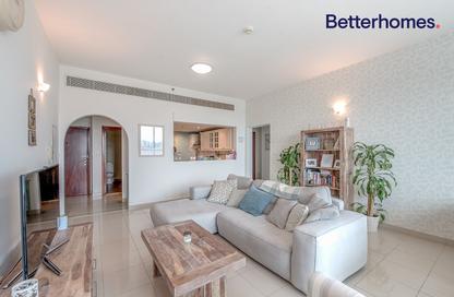 Apartment - 2 - 3 for rent in Golf Tower - Dubai Sports City - Dubai