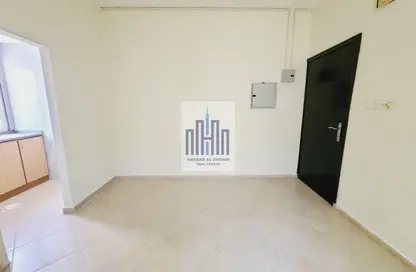 شقة - 1 حمام للايجار في طريق فاير ستاشن - مويلح - الشارقة