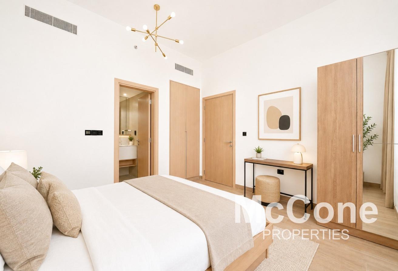 Fully Furnished | High Floor | Vacant photo 6
